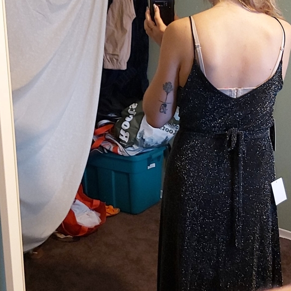 Maxi dress - Picture 3 of 10